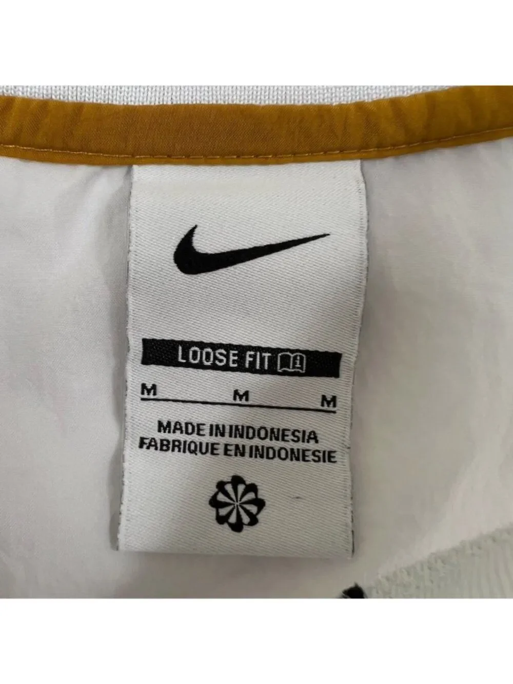 Nike Men's F.C. Loose Fit White Long Sleeve Pullover Jersey White Size Medium